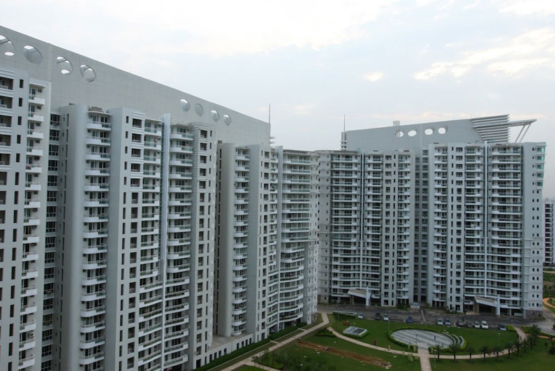 Lower Floor DLF Icon Apartment Sale DLF Phase 5 Gurgaon